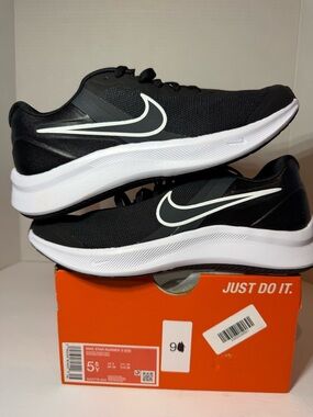 Nike Star Runner 3 5.5Y